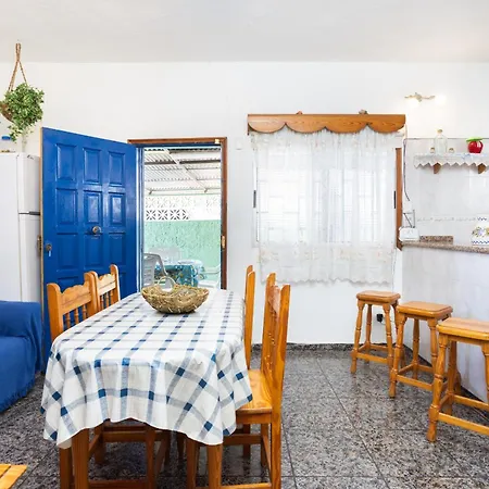 Okstay Family House Close To The Sea Caleton Casa de Férias *