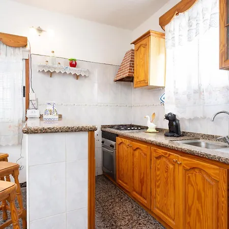 Okstay Family House Close To The Sea Caleton Casa de Férias